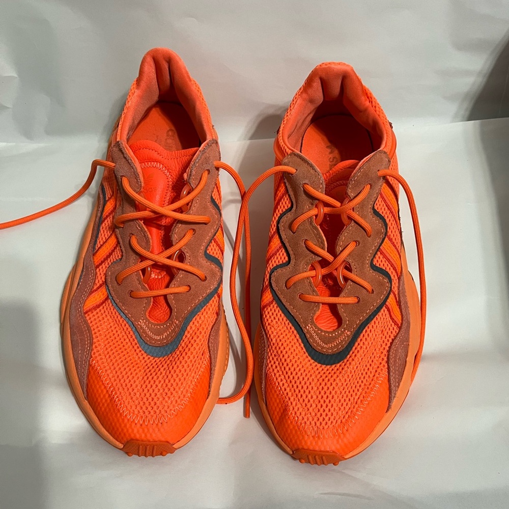 ADIDAS - Picture 6 of 8
